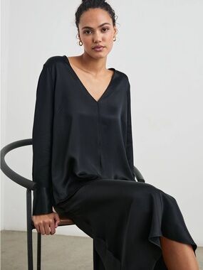 Rails Liliana Top Black Satin V-Neck Blouse Small